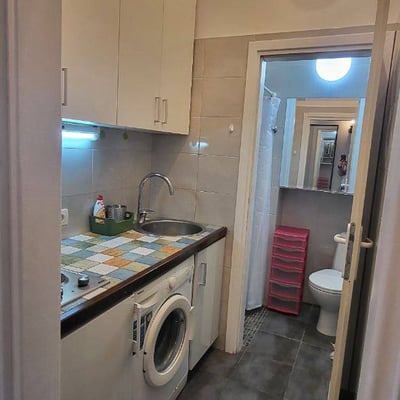 Alquiler de un acogedor apartamento tipo estudio, 24 m², Vračar, Belgrado, Serbia